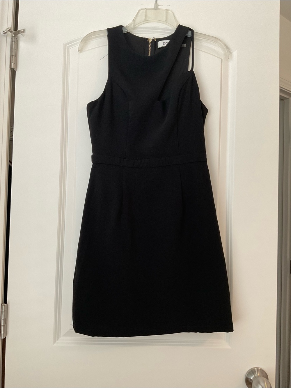 DO+BE One-Shoulder Black Sheath Dress